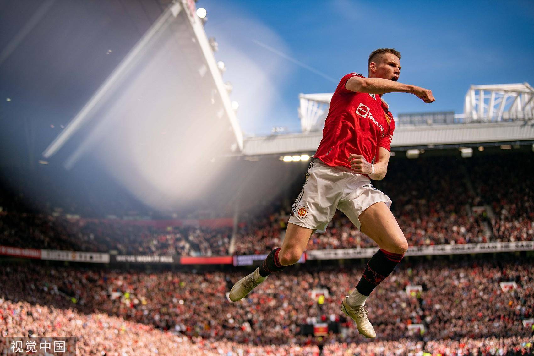 凯恩在G2比赛中比赛规则变更，比赛局势复杂引发热议！赛场气氛高涨